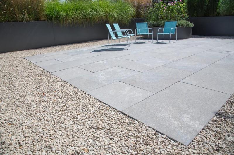 Dalles sur plots &agrave; Woerth : avantages et pose r&eacute;ussie